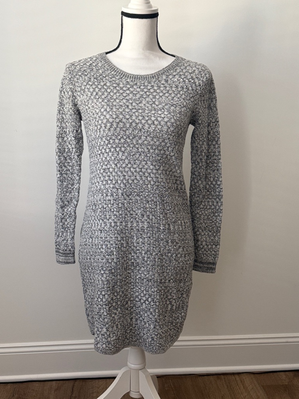 LOFT Women's Gray Knit Sweater Dress - Long Sleeve